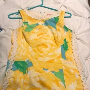Lilly Pulitzer yellow rose Dress.